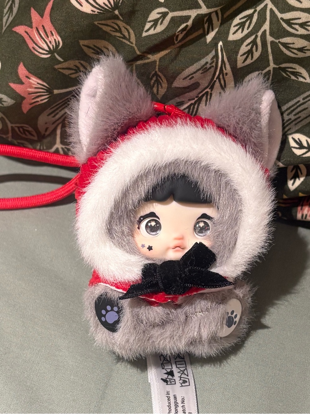 Nommi Keychain - Picture 2 of 3
